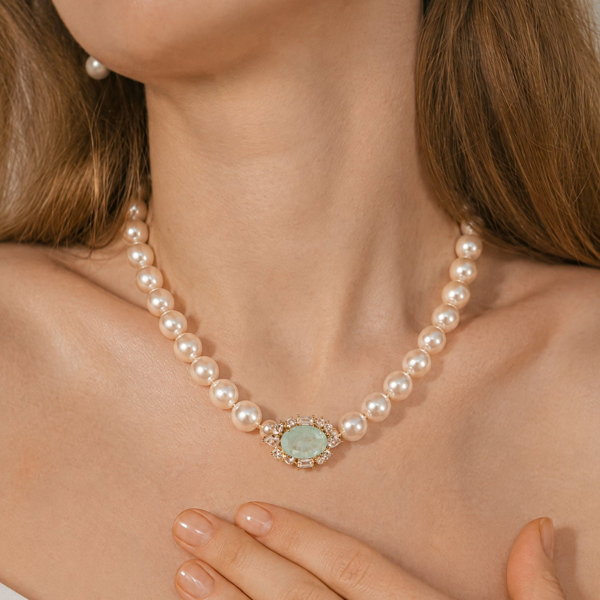 Oval Pendant Necklace