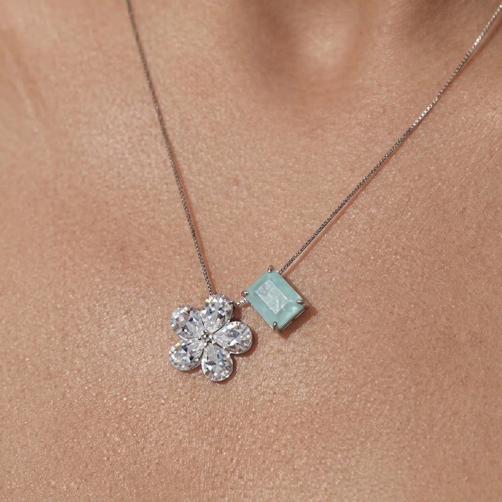 Flower Necklace with White Cubic Zirconia and Aquamarine Cubic Zirconia Square - 925 Silver